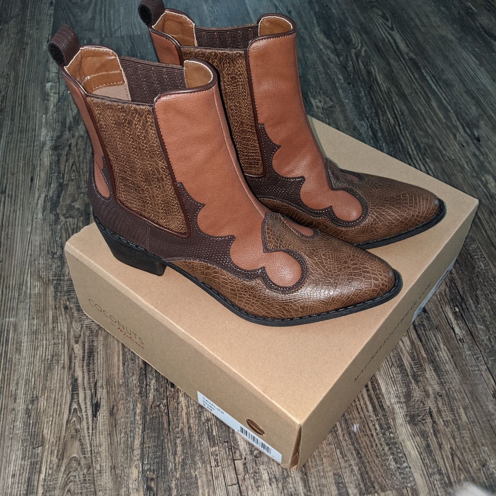 Coconut by Matisse Booties